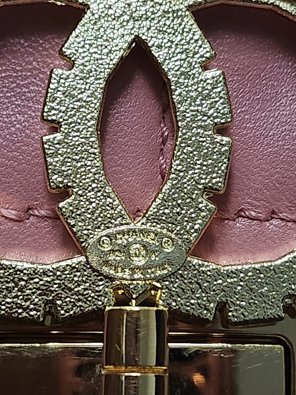 Chanel CC Crystal Brooch | Estate Find | Gold Tone | Made in Italy - Picture 5 of 6